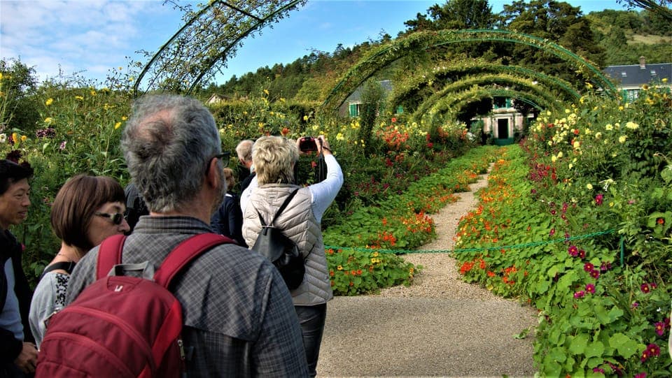 Giverny: Monet’s House and Gardens Skip-the-Line Tour Gallery Image 2