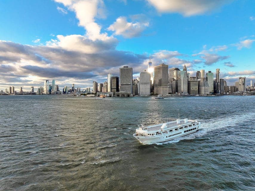 Sightseeing Harbor Cruise on the Grande Mariner Gallery Image 4