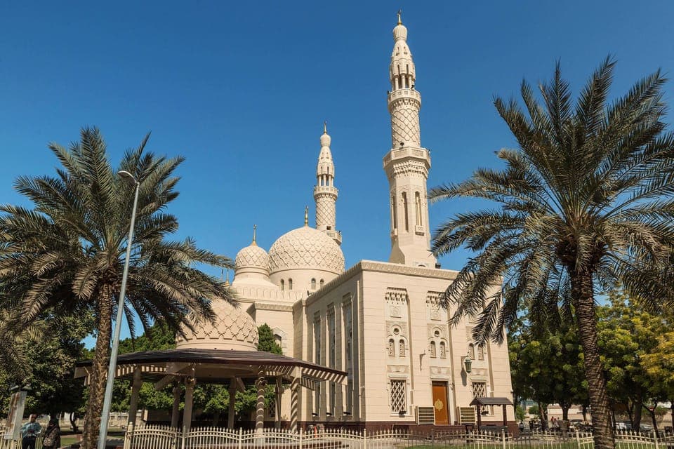 6-Hours Sunset Tour with Burj Khalifa Tickets Gallery Image 3