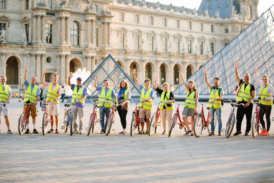 7. Paris Night Bike Tour - Image 7