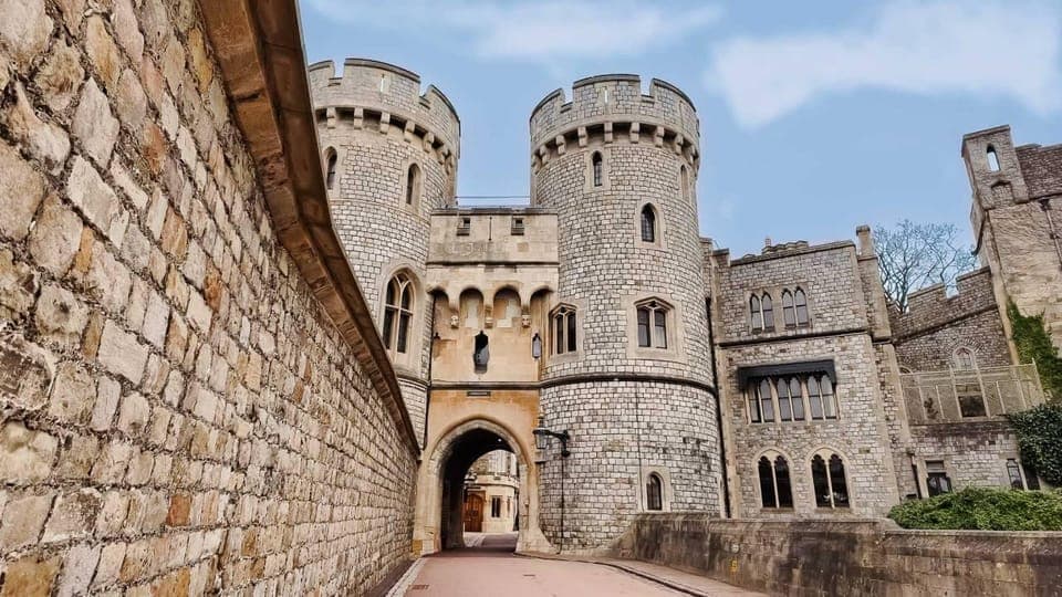 From London: Stonehenge & Windsor Castle Tour with Entrance Gallery Image 3