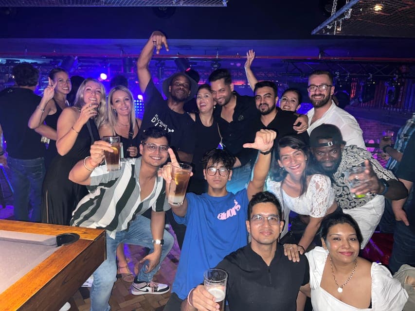 Pub Crawl Nightlife Tour Gallery Image 3