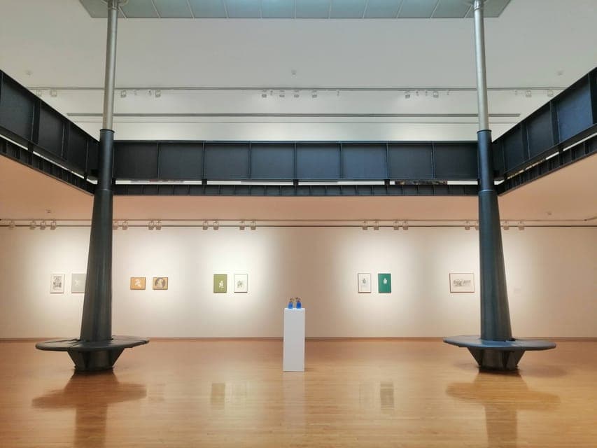 Picasso Museum and Walking Tour Plus Wine Tasting Upgrade Gallery Image 2