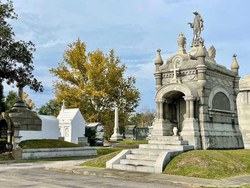 Millionaire’s Tombs of Metairie Cemetery Tour - Image NaN