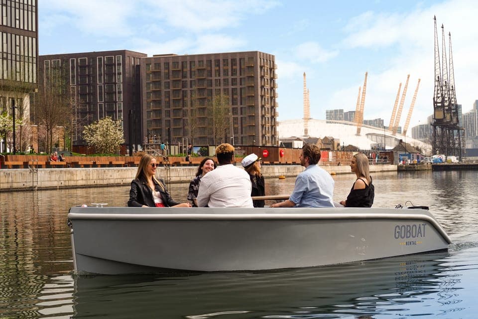 17. GoBoat Rental in Canary Wharf with London Docklands - Image 17