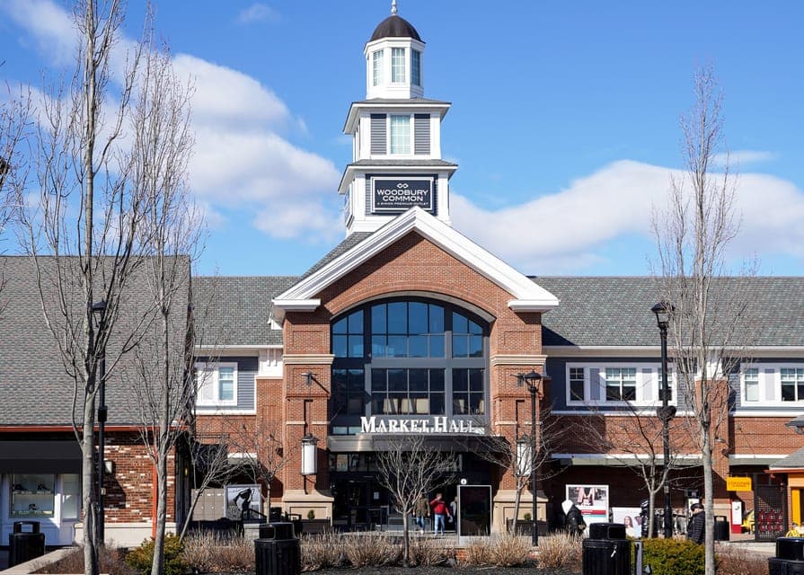 From NYC: Woodbury Common Premium Outlets Shopping Tour Gallery Image 2
