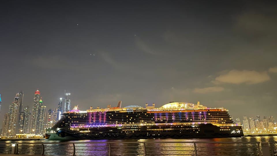 21. Private Luxury Night Boat Tour - Image 21