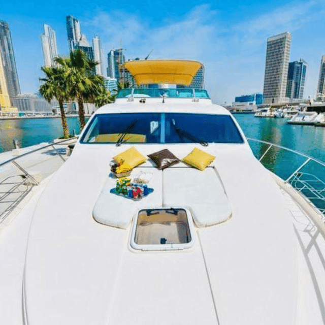 Yacht Sightseeing with 30mins Jet-ski on Ain Dubai Gallery Image 2