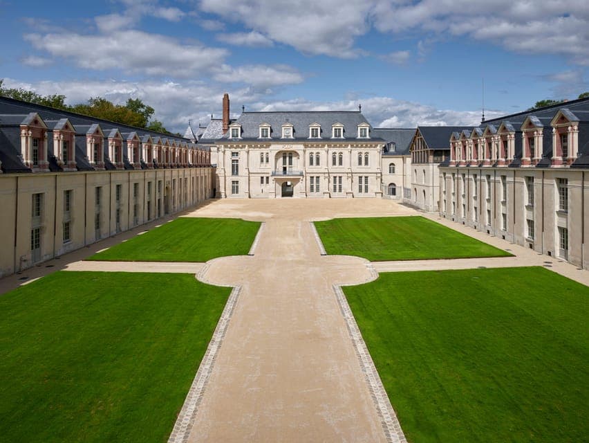 11. Cité internationale de la langue française entrance ticket - Image 11