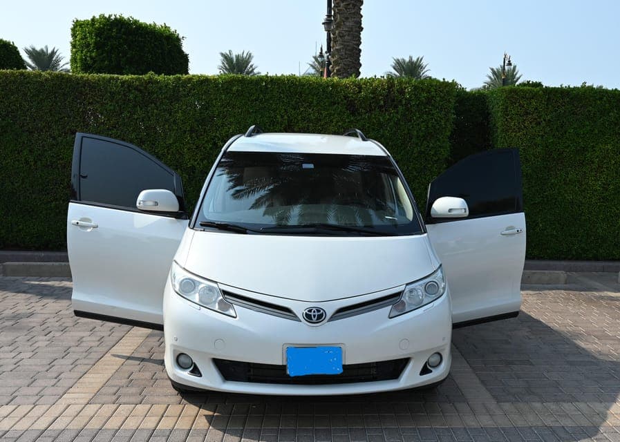 Private 1-Way Transfer to/from Dubai Airport (DXB) Gallery Image 2