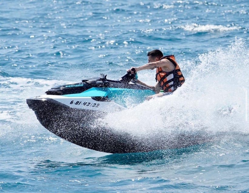 Rent a Jetski and speed through the ocean Gallery Image 1