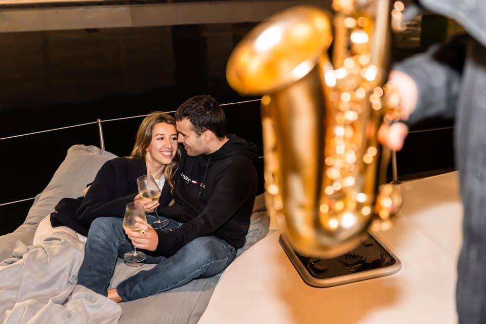Night Cruise with Live Saxophone & Drinks Gallery Image 1