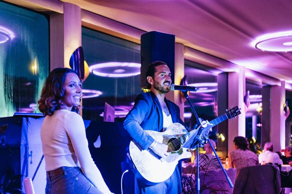 Gourmet Dinner Cruise on Seine River with Live Music Gallery Image 4