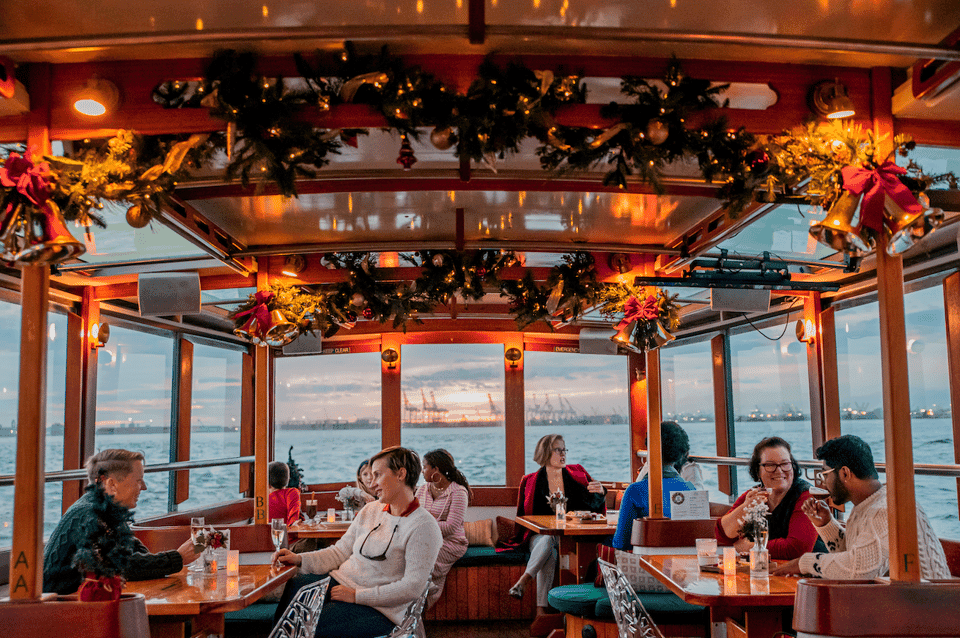 Holiday Jazz Classic Motor Yacht Cruise Gallery Image 1