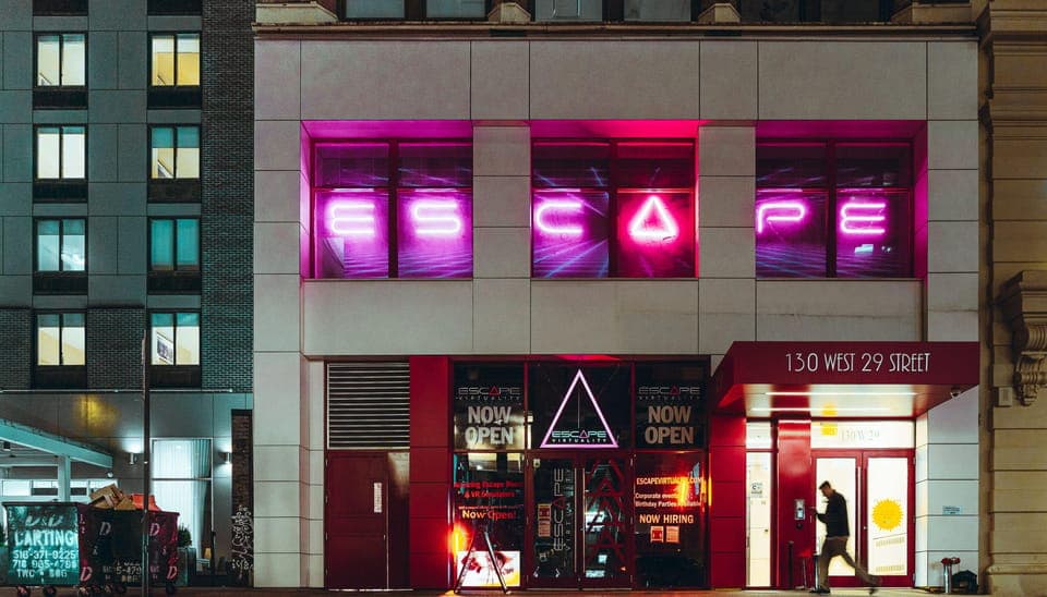 2. 1 Hour Virtual Reality Gaming Pass - Image 2