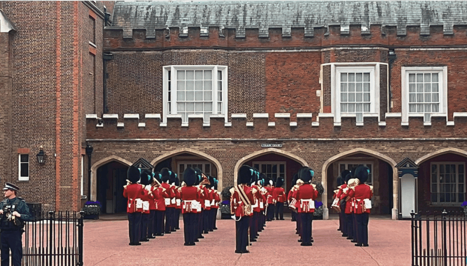 Changing of the Guard at Buckingham Palace Gallery Image 1