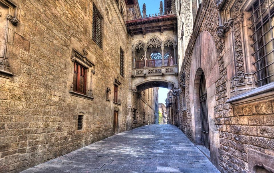 Barcelona Old Town and Gothic Quarter Walking Tour Gallery Image 3