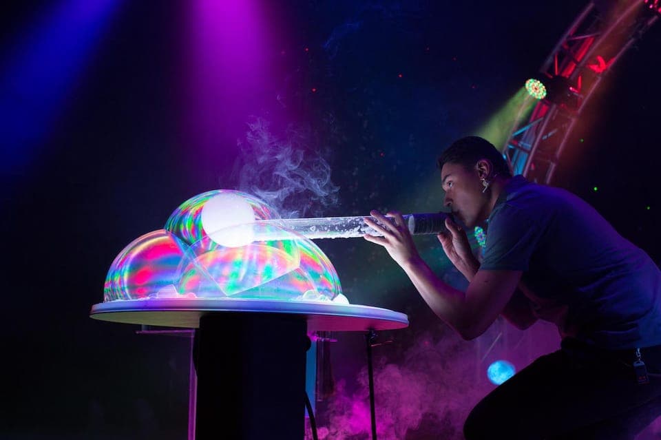 The Gazillion Bubble Show Gallery Image 3