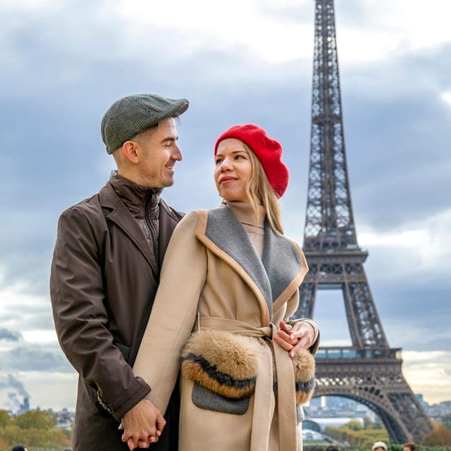 24. Photoshoot Around Eiffel Tower with 55 Edited Photos - Image 24