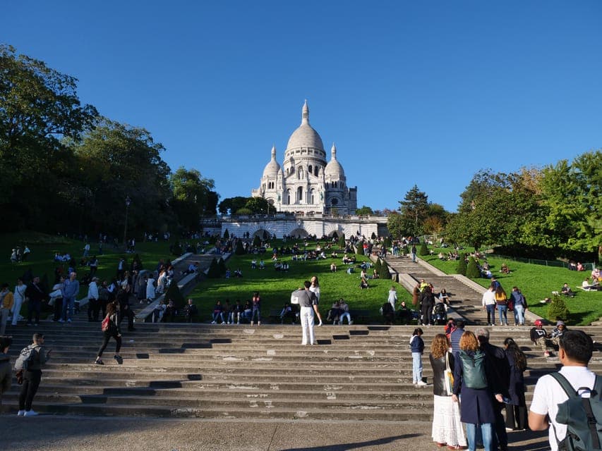 Montmartre Must-See Walking Tour with a Local Guide Gallery Image 2