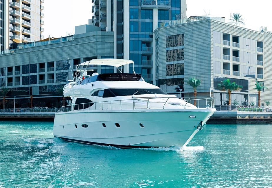 2 hours Luxury Yacht - Dominator 64s Gallery Image 1