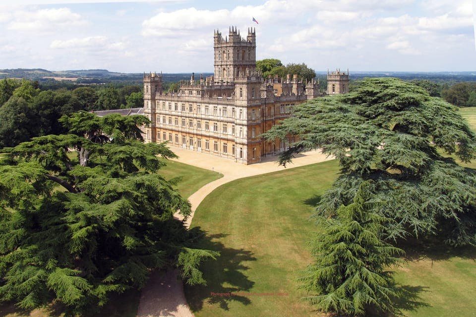 10. From London: Day Trip to Downton Abbey, Oxford and Bampton - Image 10