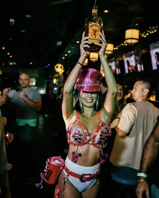 Miami Pub Crawl + Clubbing Experience Gallery Image 3