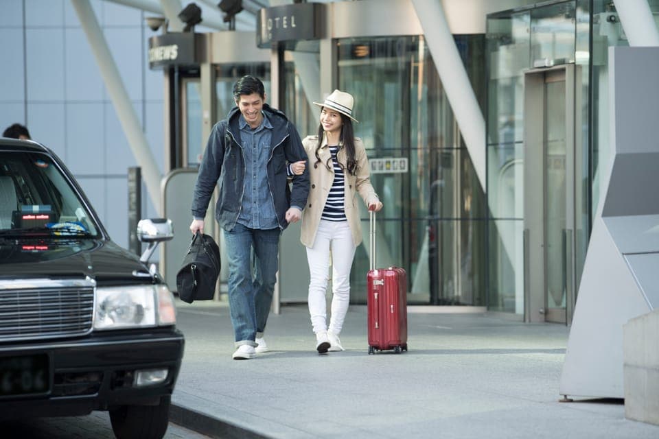 Private JFK Airport Transfer From/To Manhattan Gallery Image 2