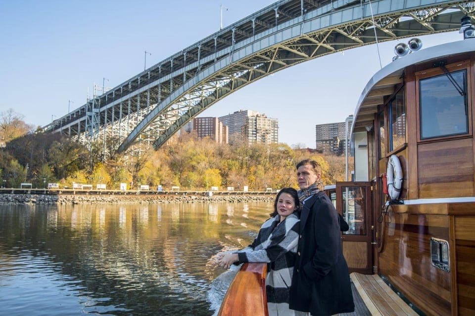 Weekend Holiday Brunch Cruise Gallery Image 1