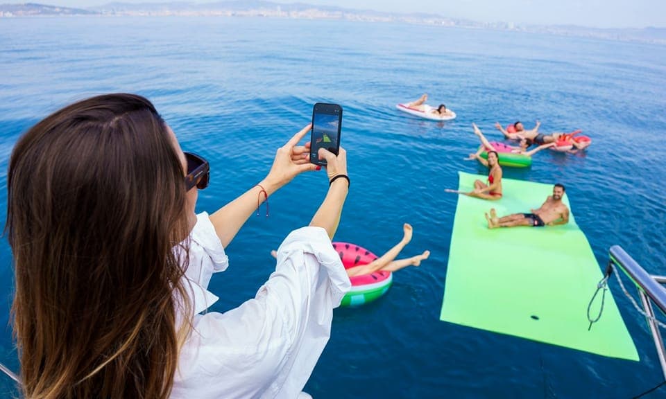 Sunset or Day Catamaran Cruise with Tapa & Drink Gallery Image 4