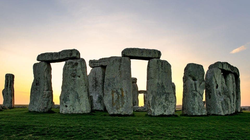 Stonehenge & Bath: Full-Day Coach Tour from London Gallery Image 4