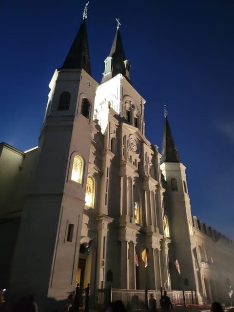 4. French Quarter: Haunted Hollywood Ghost Tour in New Orleans - Image 4