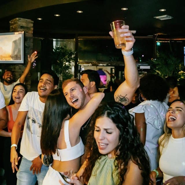 Miami Pub Crawl + Clubbing Experience Gallery Image 2