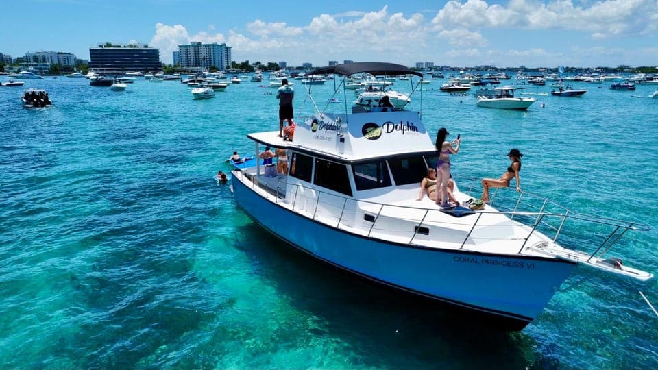 Miami Party Yacht for 34PP Bachelorette party Birthday party Gallery Image 2
