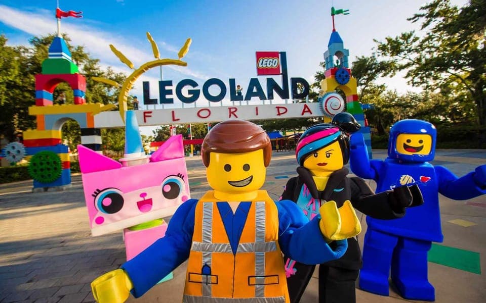 15. Winter Haven: Round trip Shuttle to Legoland Park - Image 15