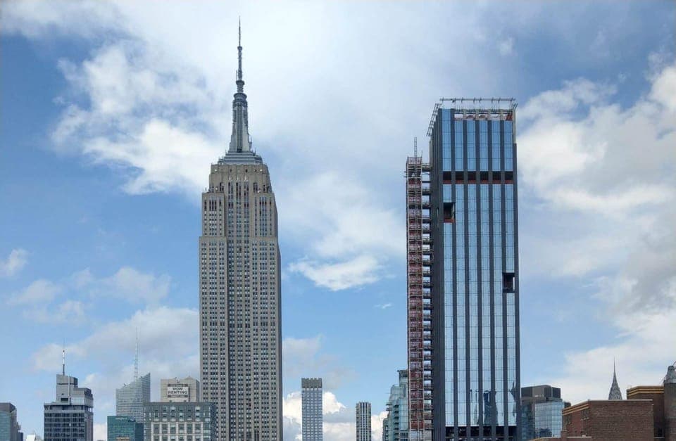 48. Manhattan Guided Bus Tour - Image 48