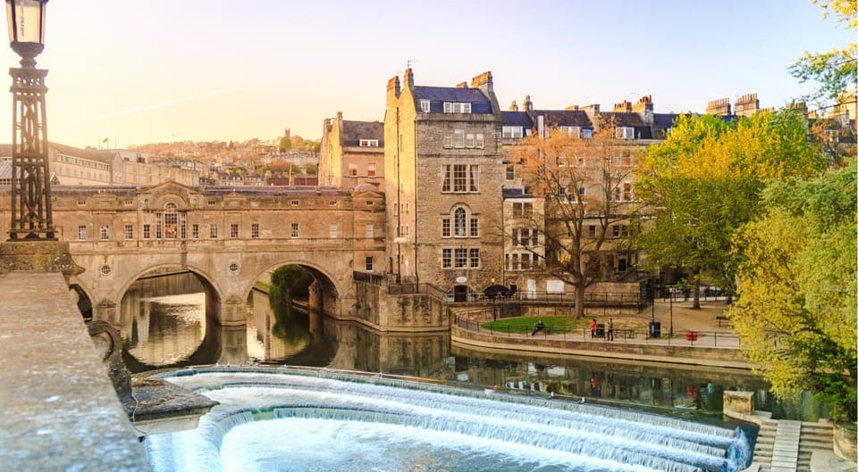 From London: Small Group Stonehenge, Bath & Cotswolds Tour Gallery Image 3