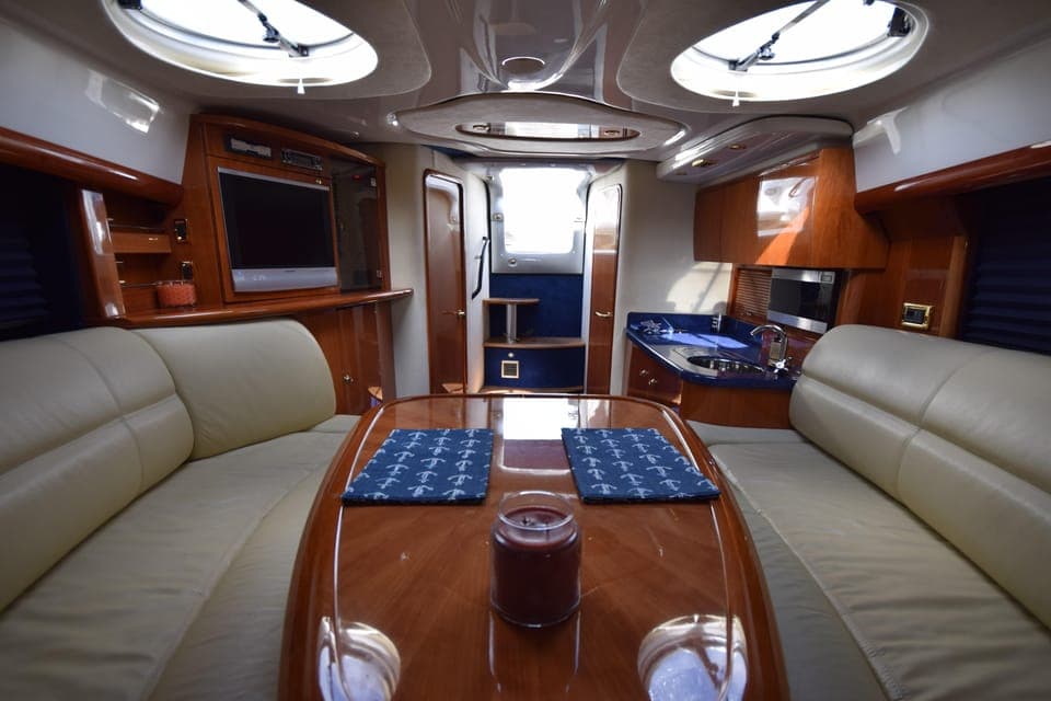 Private Yacht for up to 12 People Gallery Image 3