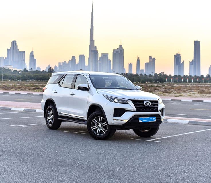 Dubai or Abu Dhabi: Private Chauffeur Service Gallery Image 1