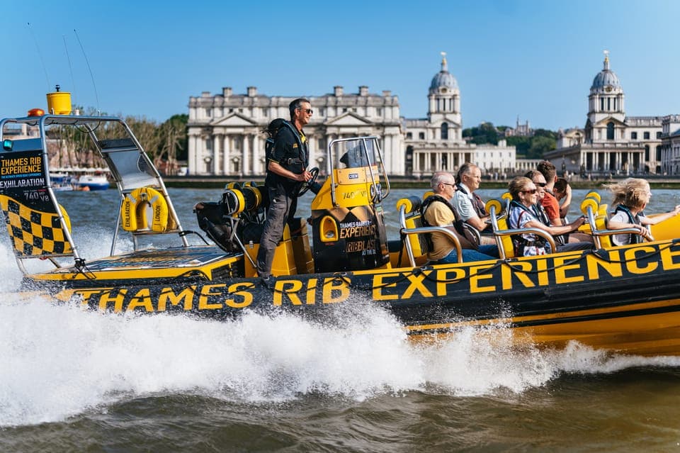 45-Minute Speedboat Sightseeing Tour Gallery Image 1