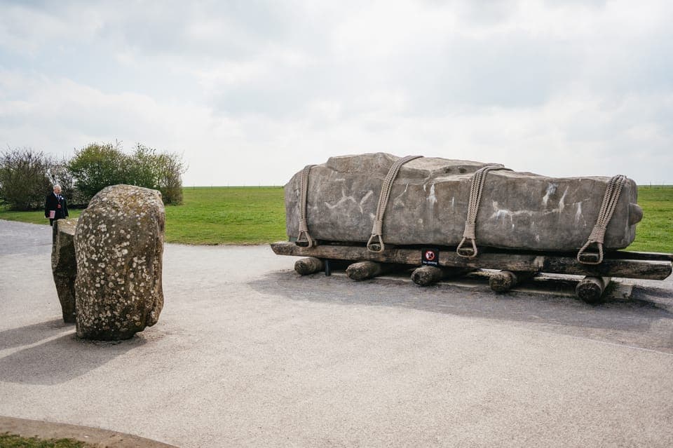 From London: Stonehenge Half-Day Trip with Snack Pack Option Gallery Image 4