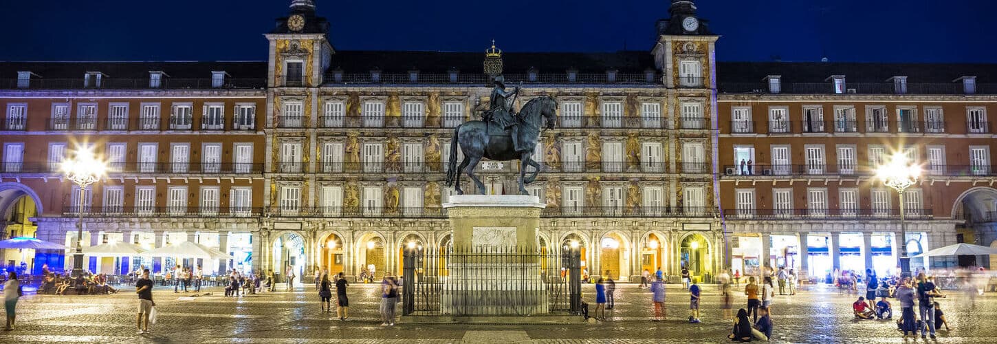 Madrid Guided tour at night Gallery Image 3
